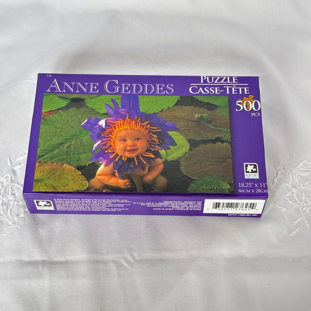 Anne Geddes Baby Purple Flower Lily Pad  500 Piece Jigsaw Puzzle 18.25x11 2015